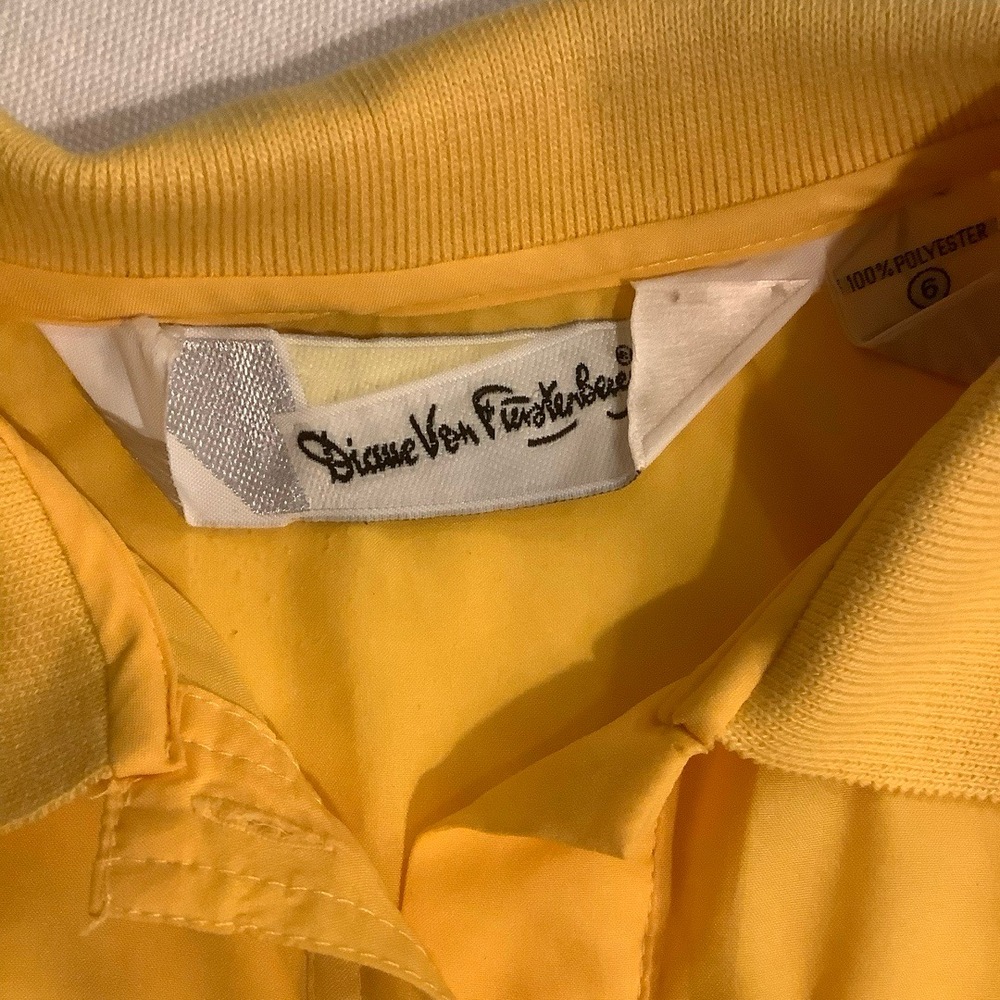 Vintage Diane Von Furstenberg Woman Yellow Long Sleeve Polo Sz 6 Pockets Preppy - Picture 2 of 6
